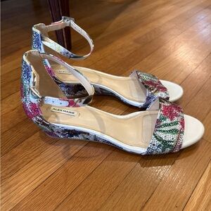 Alex Marie 9.5 sparkle floral low wedge sandals